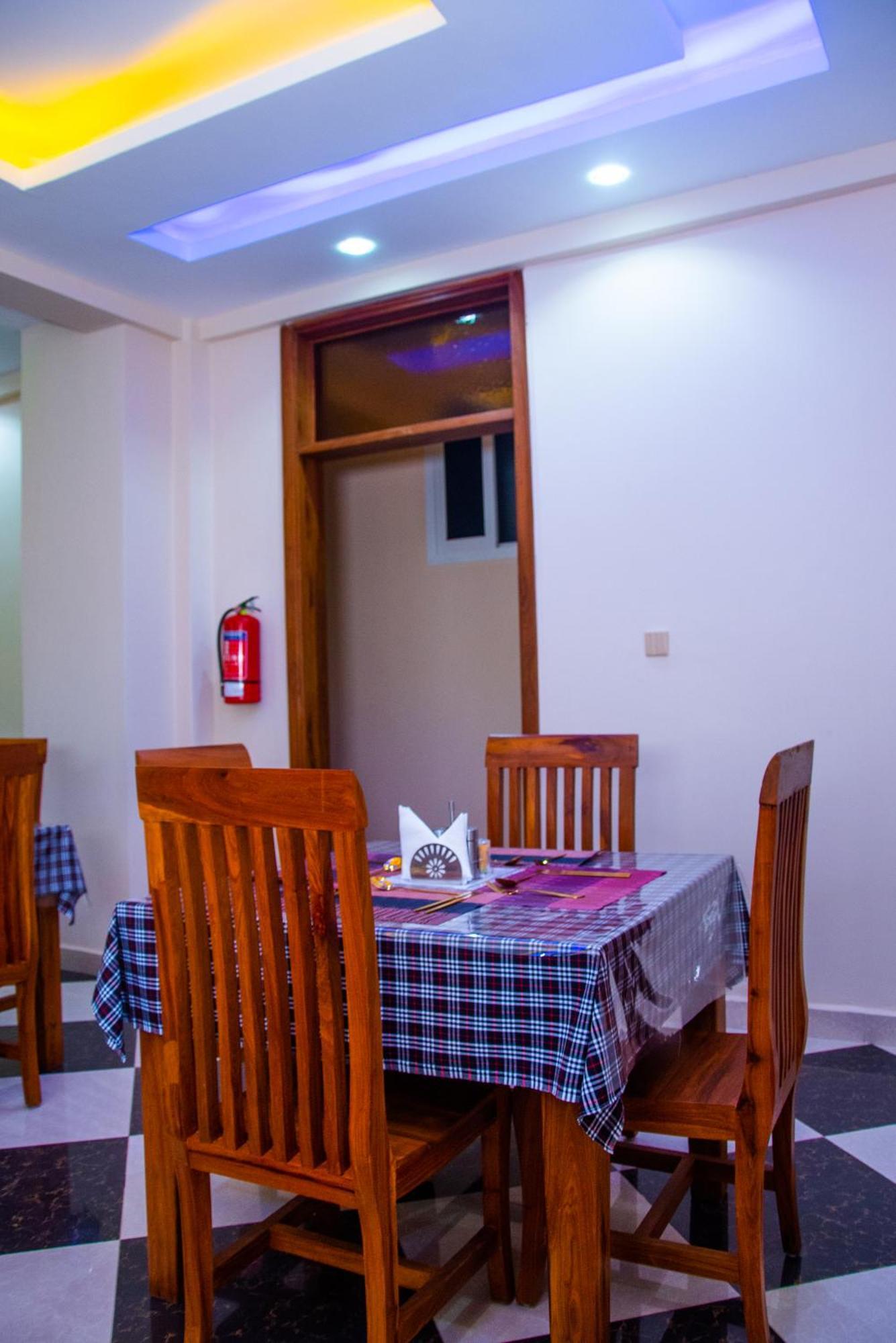 Aves Executive Hotel Arusha Exterior foto
