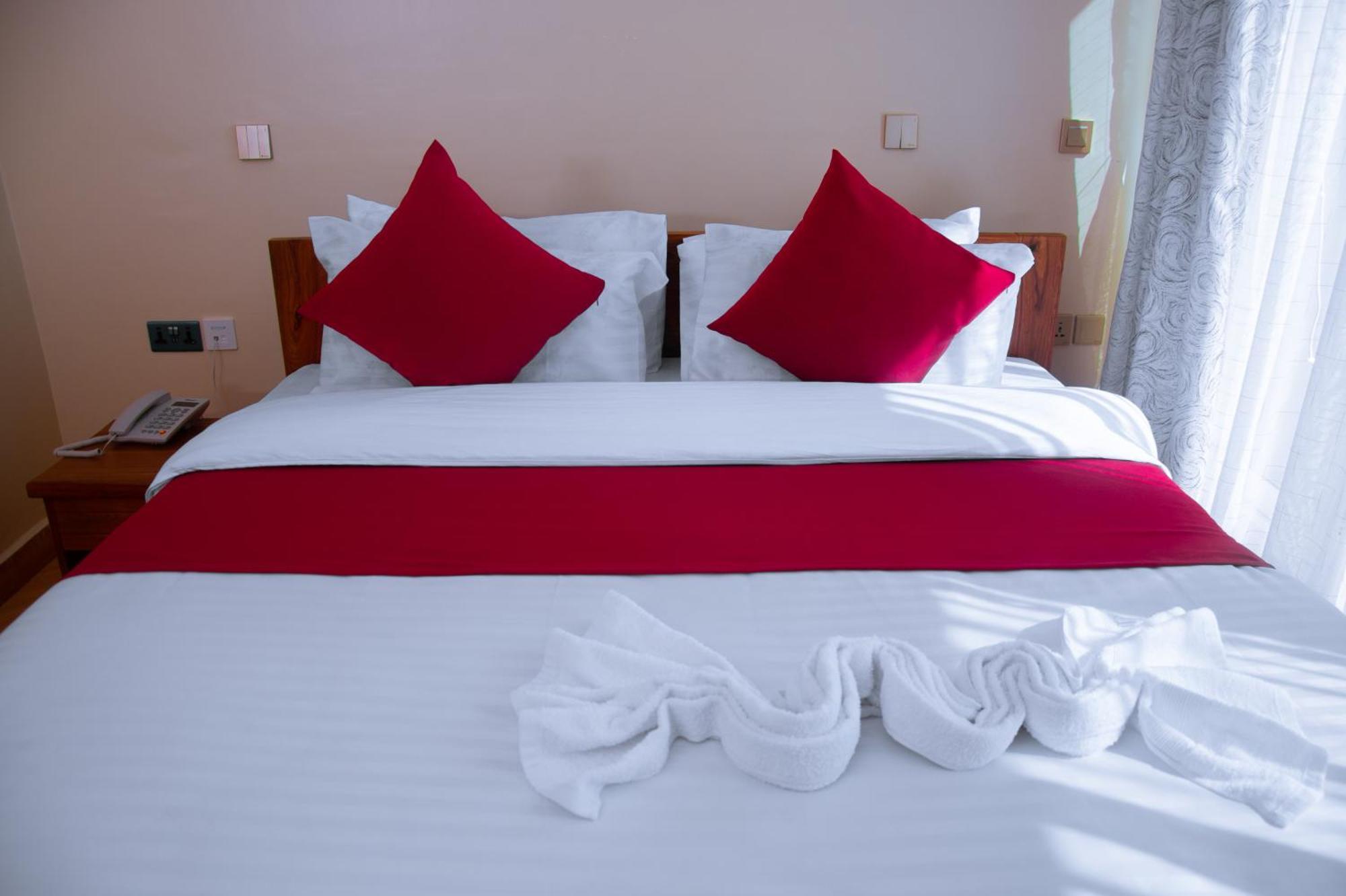 Aves Executive Hotel Arusha Exterior foto