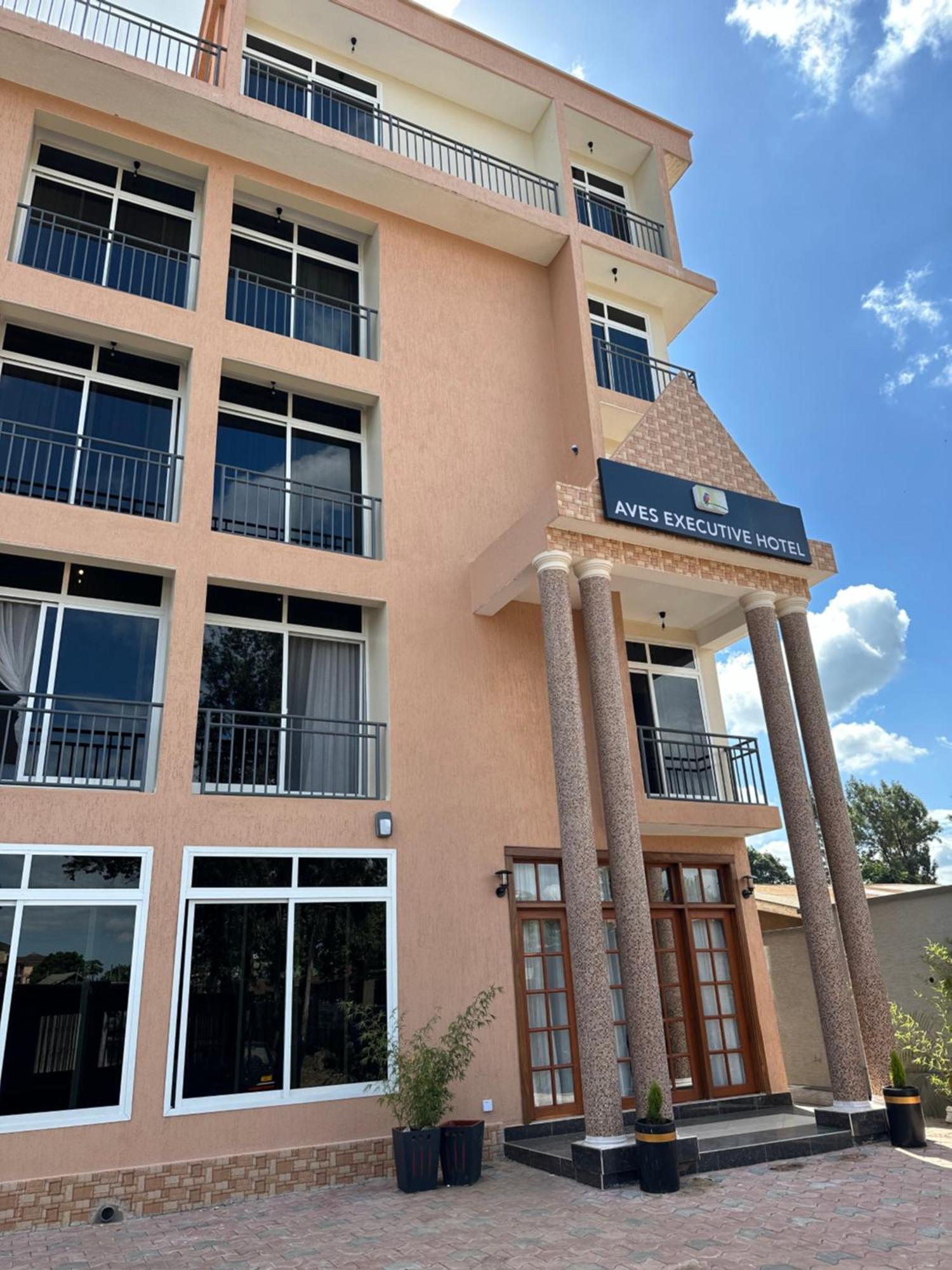 Aves Executive Hotel Arusha Exterior foto